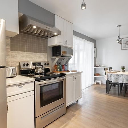 Comfortable Spacious House With Parking ブロサード エクステリア 写真