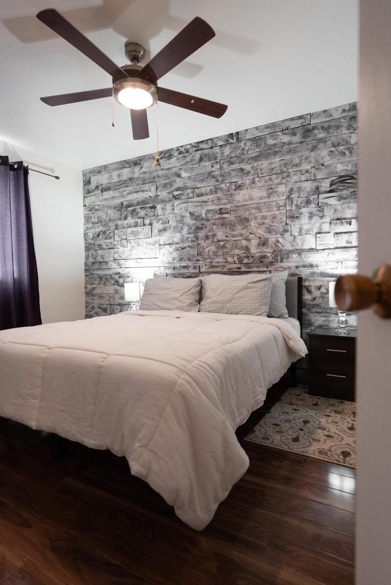 Comfortable Spacious House With Parking ブロサード エクステリア 写真