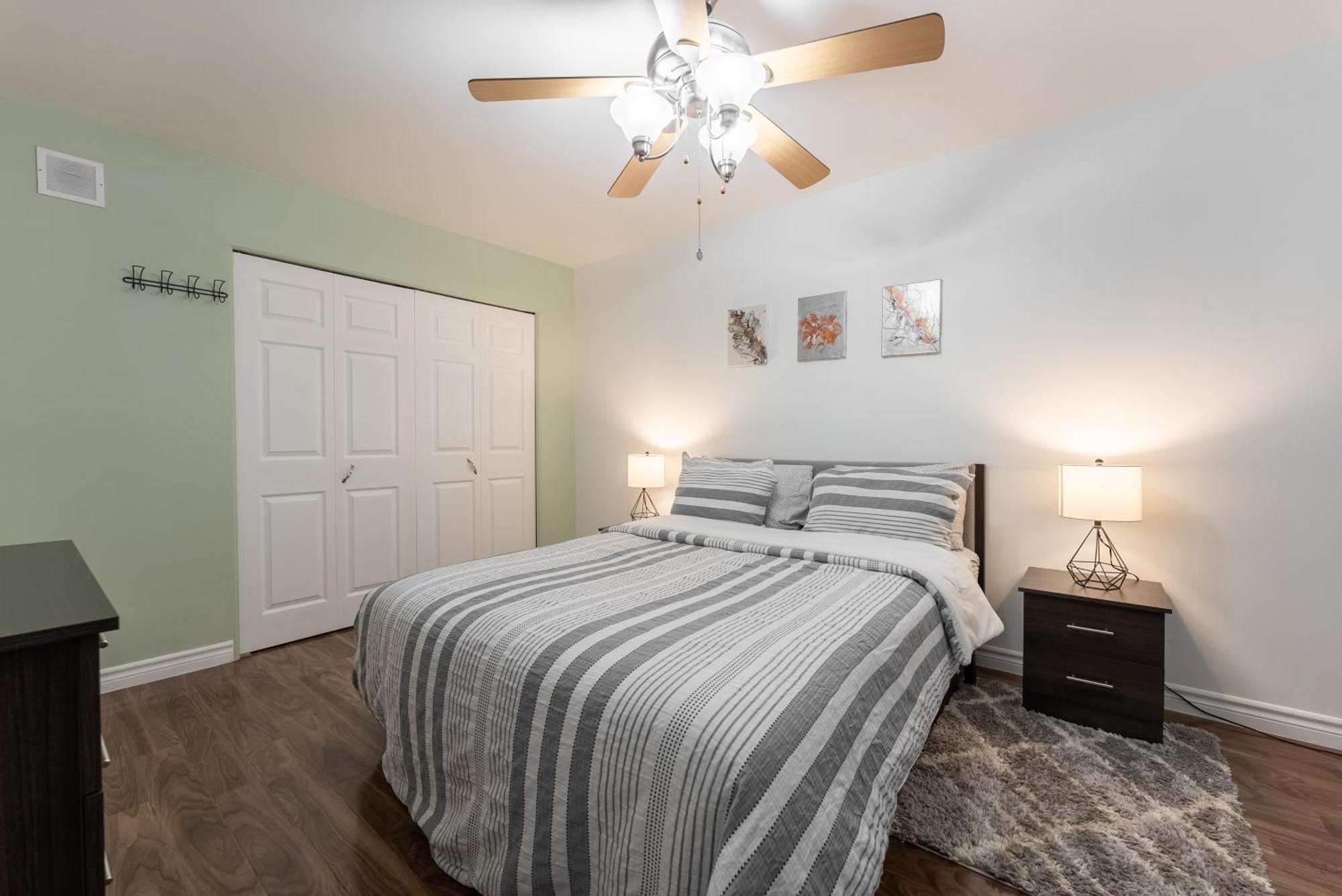 Comfortable Spacious House With Parking ブロサード エクステリア 写真